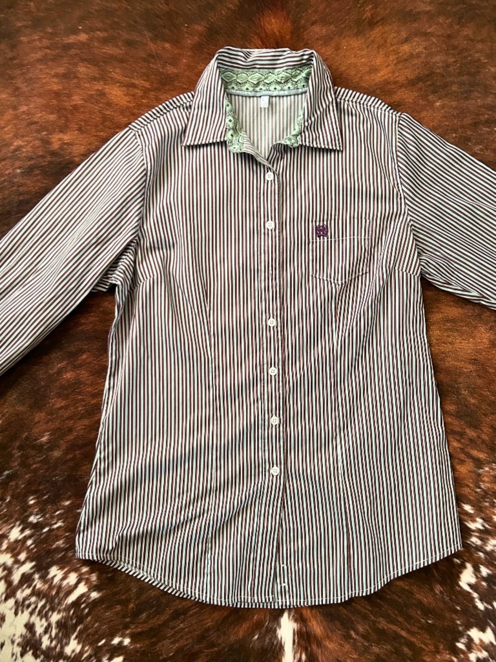 Cinch Women's Striped Button-Down Shirt in White and Purple with Green Contrast